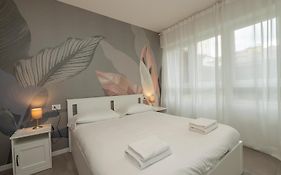 Ihost Luxury - Neg Roli 8